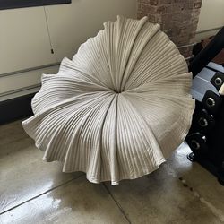Bloom Chair - $3,500