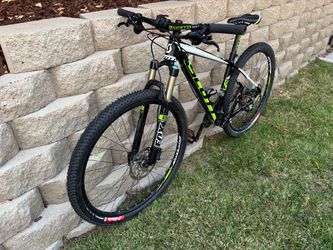 Scott Scale 960 29er Mountain Bike – Large – Fox 32 Evolution – XT 2x10