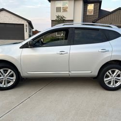 Nissan Rouge Selec, Año 2015 