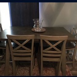 Dinning table 4 chairs