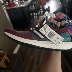 Adidas Ultraboost  7(mens) 8 (Womens)