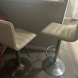 White Bar Stools 