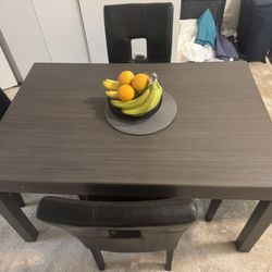 Dining table set