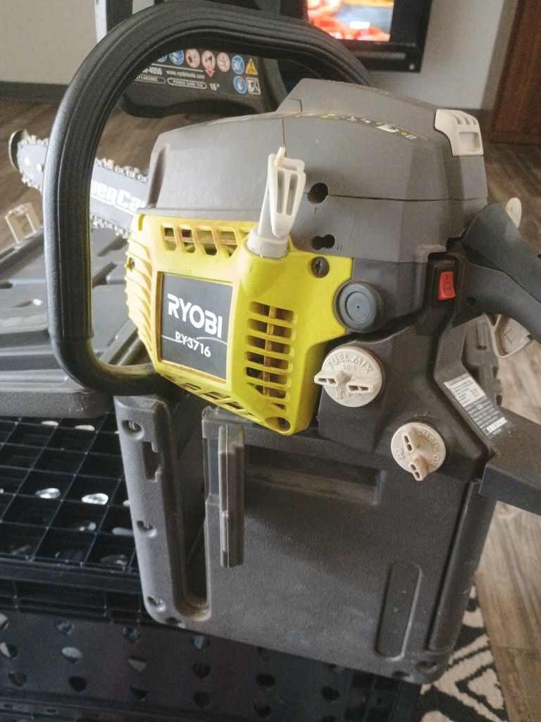 RYOBI RY3716 SAW