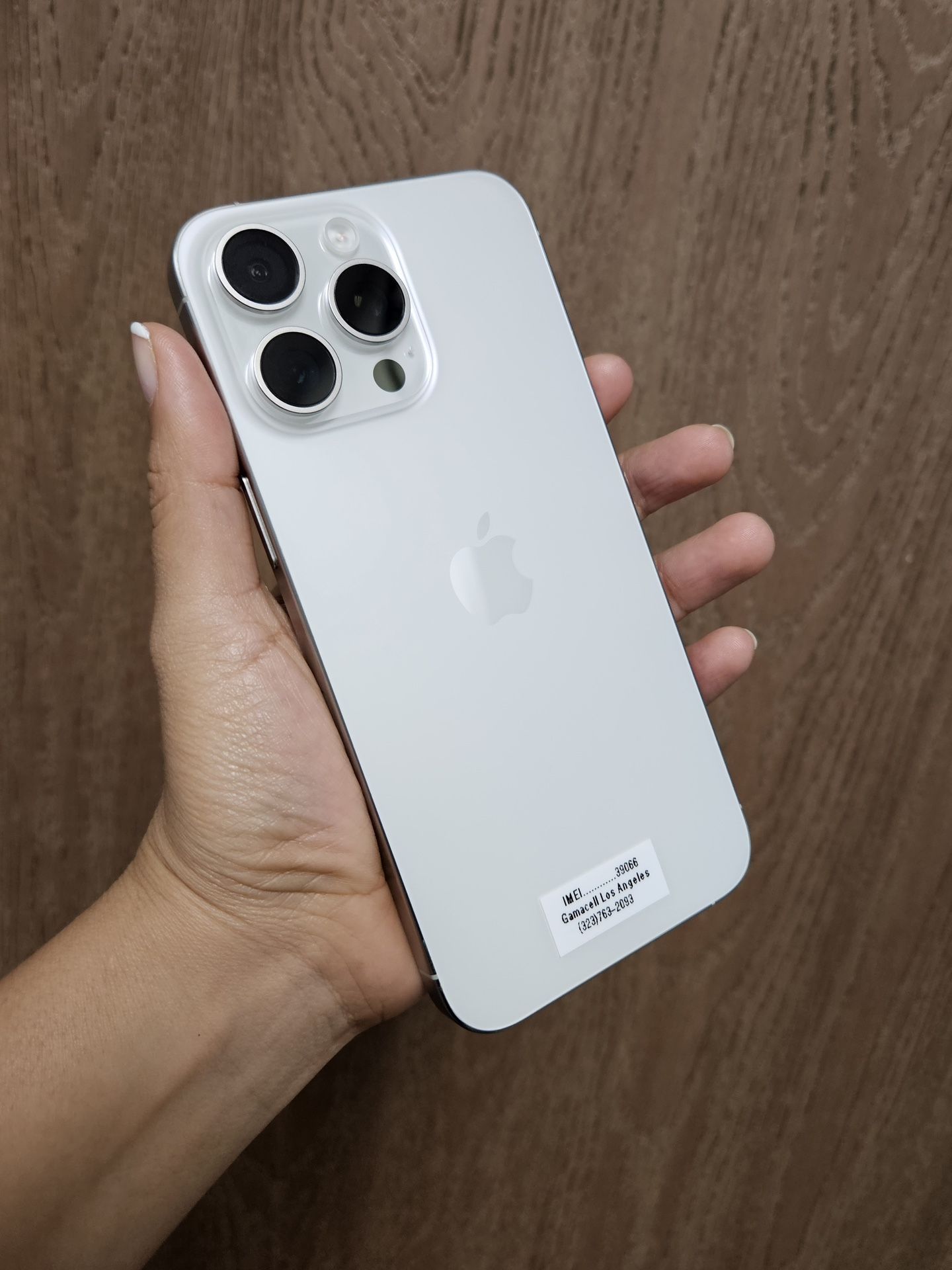iPhone 15 Pro Max (Unlocked) 1 Terabyte