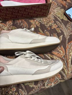 Universal thread Shoes