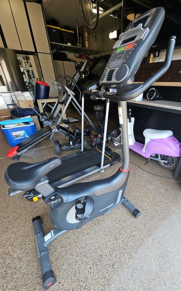 Schwinn Fitness 170 Upright Bike
