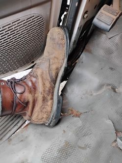 WantedRed wing 14 B steal toe boot does any one have a pair I would like a pair they don't make them anymore