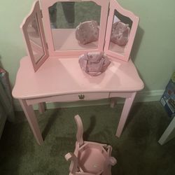 Little Girl Vanity 