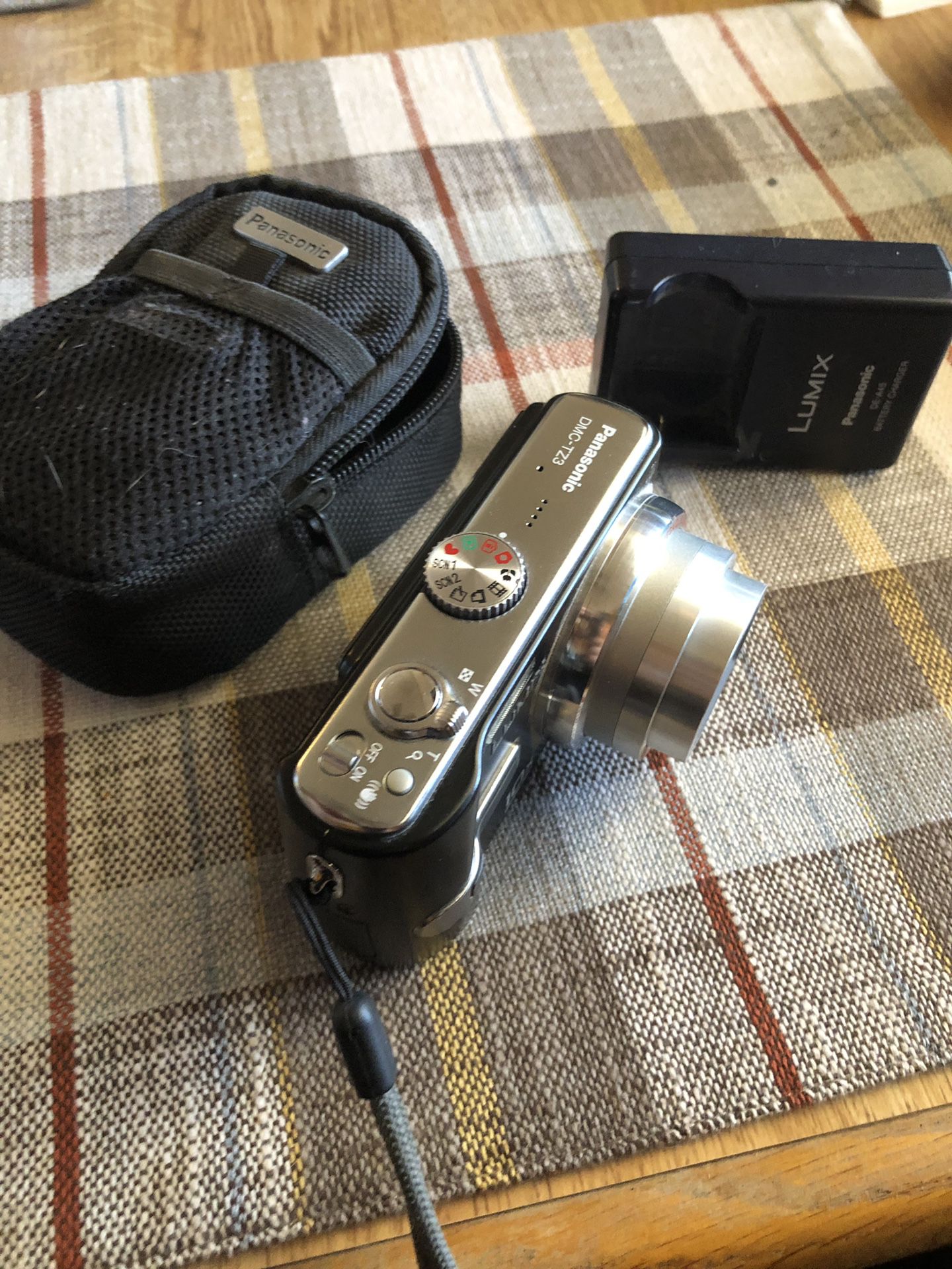 Panosonic lumix digital camera