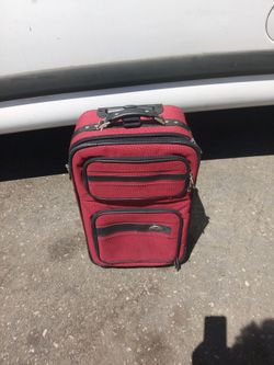 !! Suitcase Carry on Height 23 In