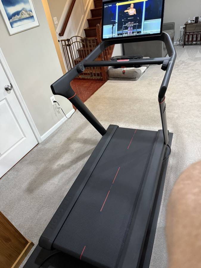 Peloton Tread + 100 uses + Delivery + 12 Month Warranty - Like New! Sub
