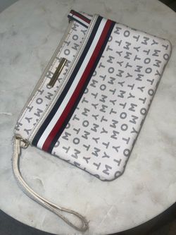 Tommy Hilfiger Wrist Bag