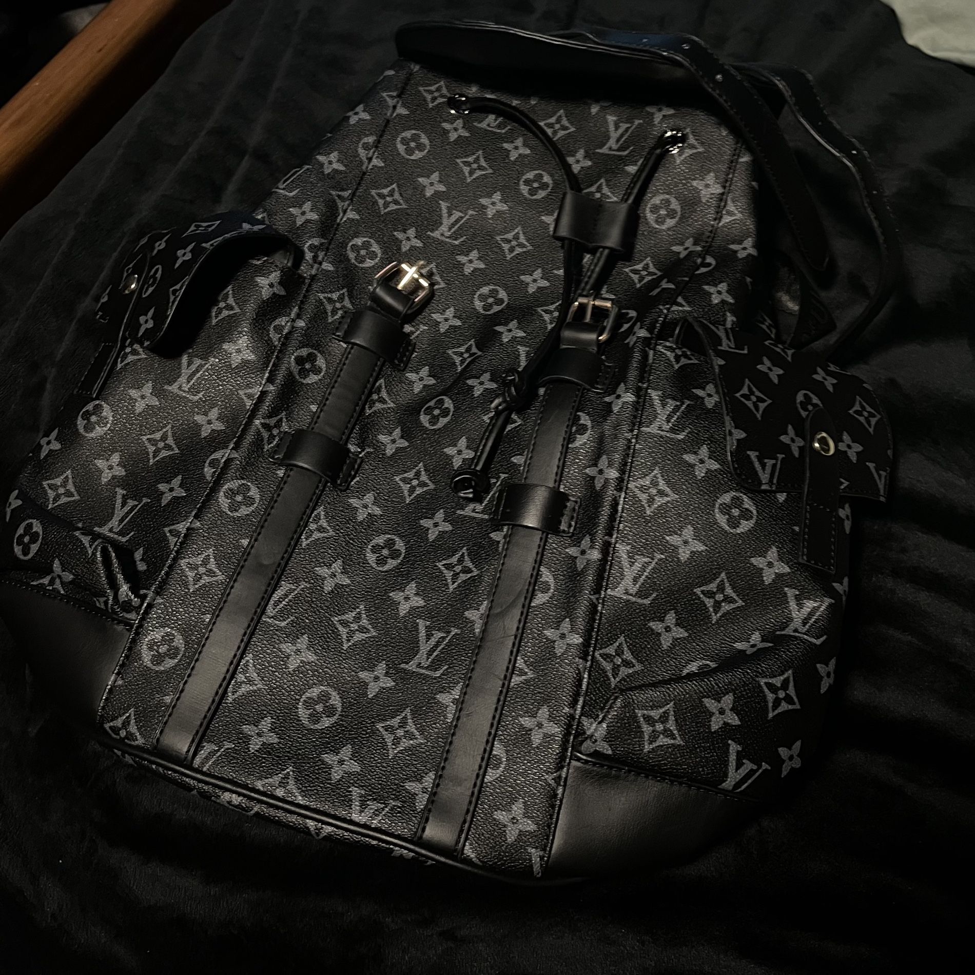Mens Louis Vuitton Damier Backpack for Sale in Charlotte, NC - OfferUp