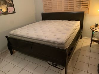 Free Sentra mattress /complete kingsize bed ,
