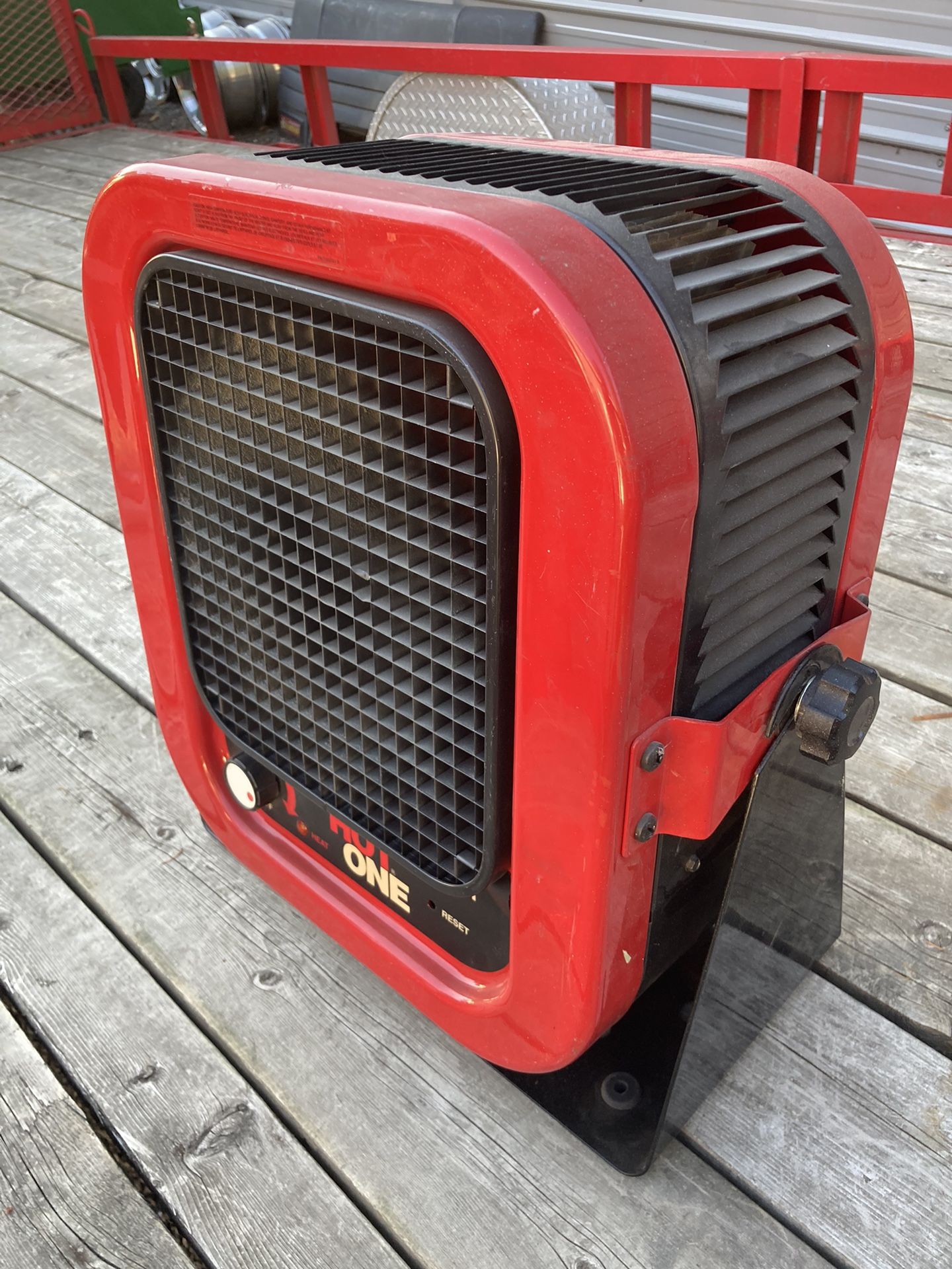 Cadet Hot One 5,000 Watt Heater for Sale in Snohomish, WA - OfferUp