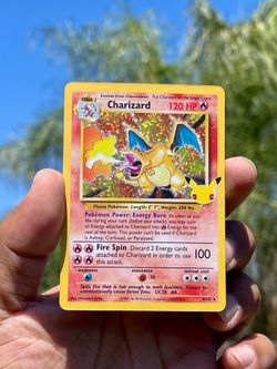 Charizard Celebrations 4/102 FS/FT