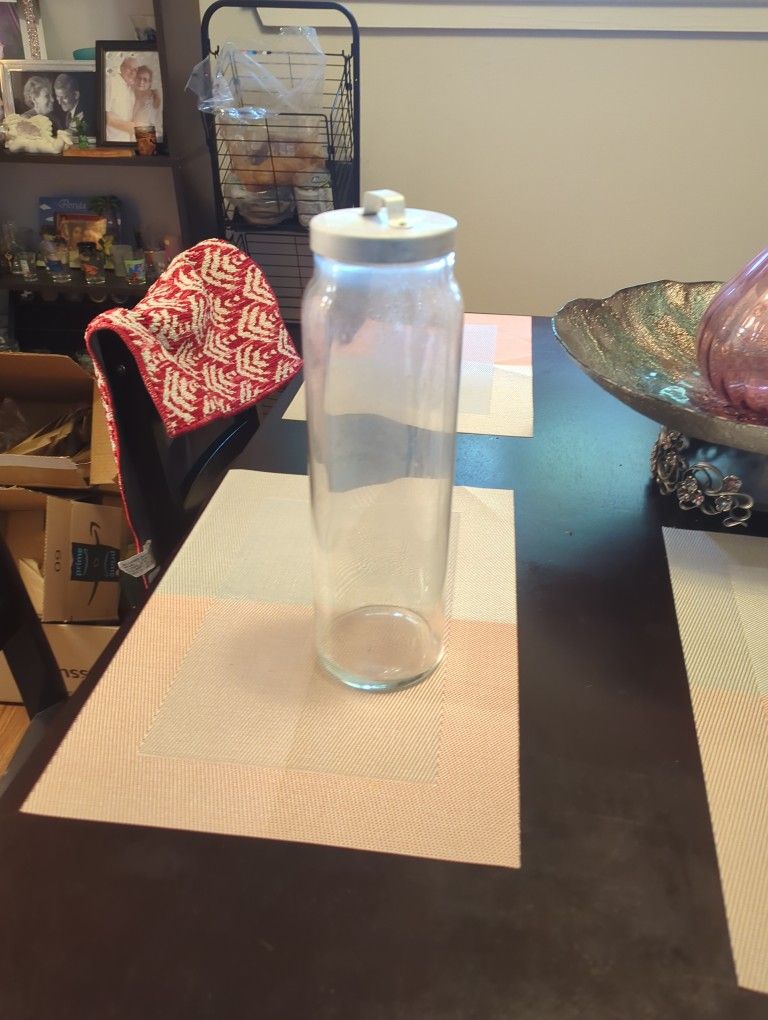 Noodle Container