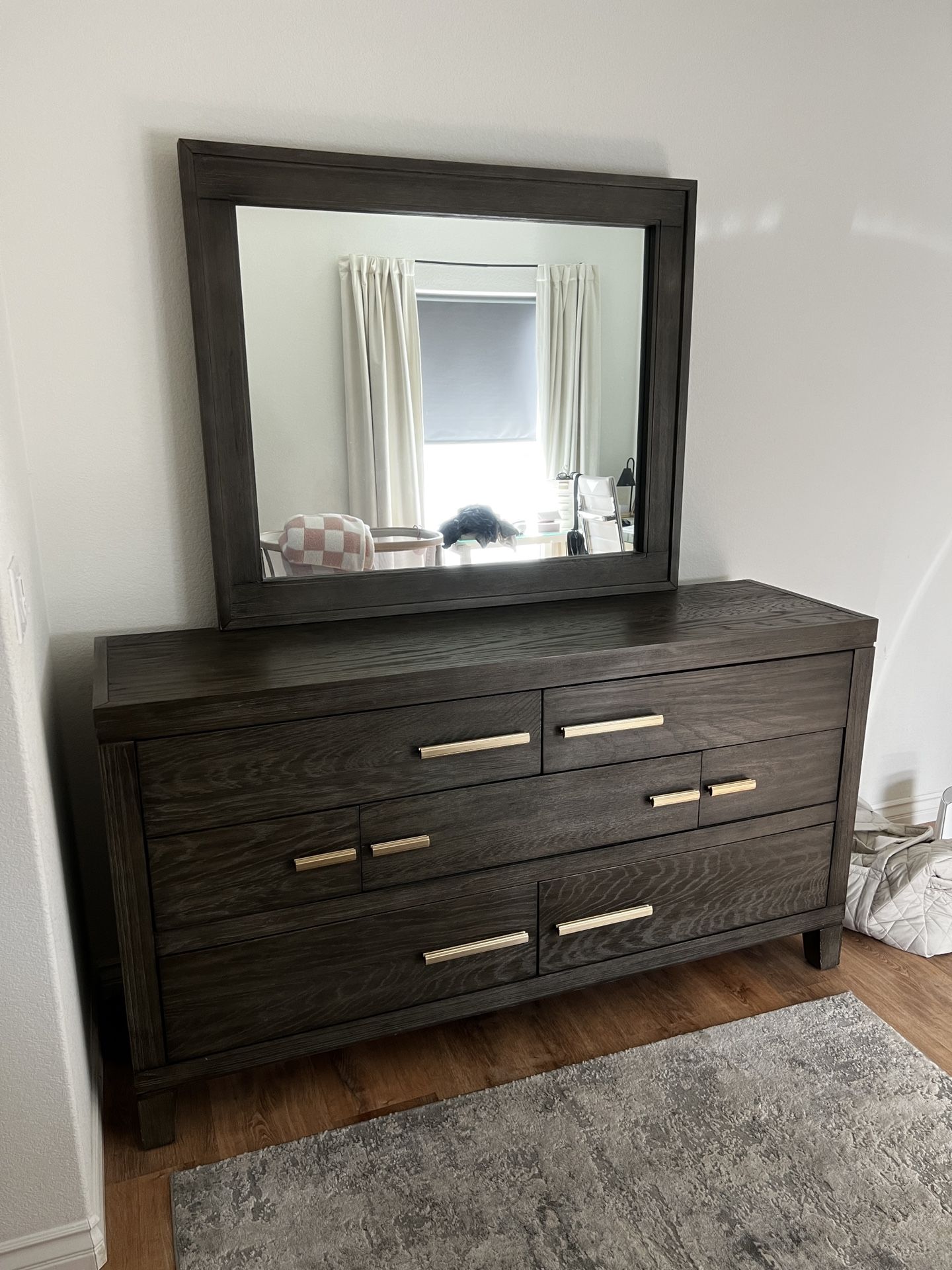 Matching Bedroom Dresser Set