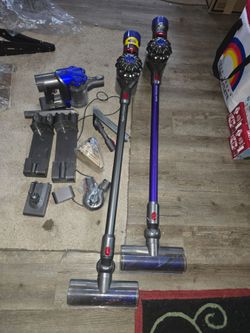 Dyson cordless vacuum lot