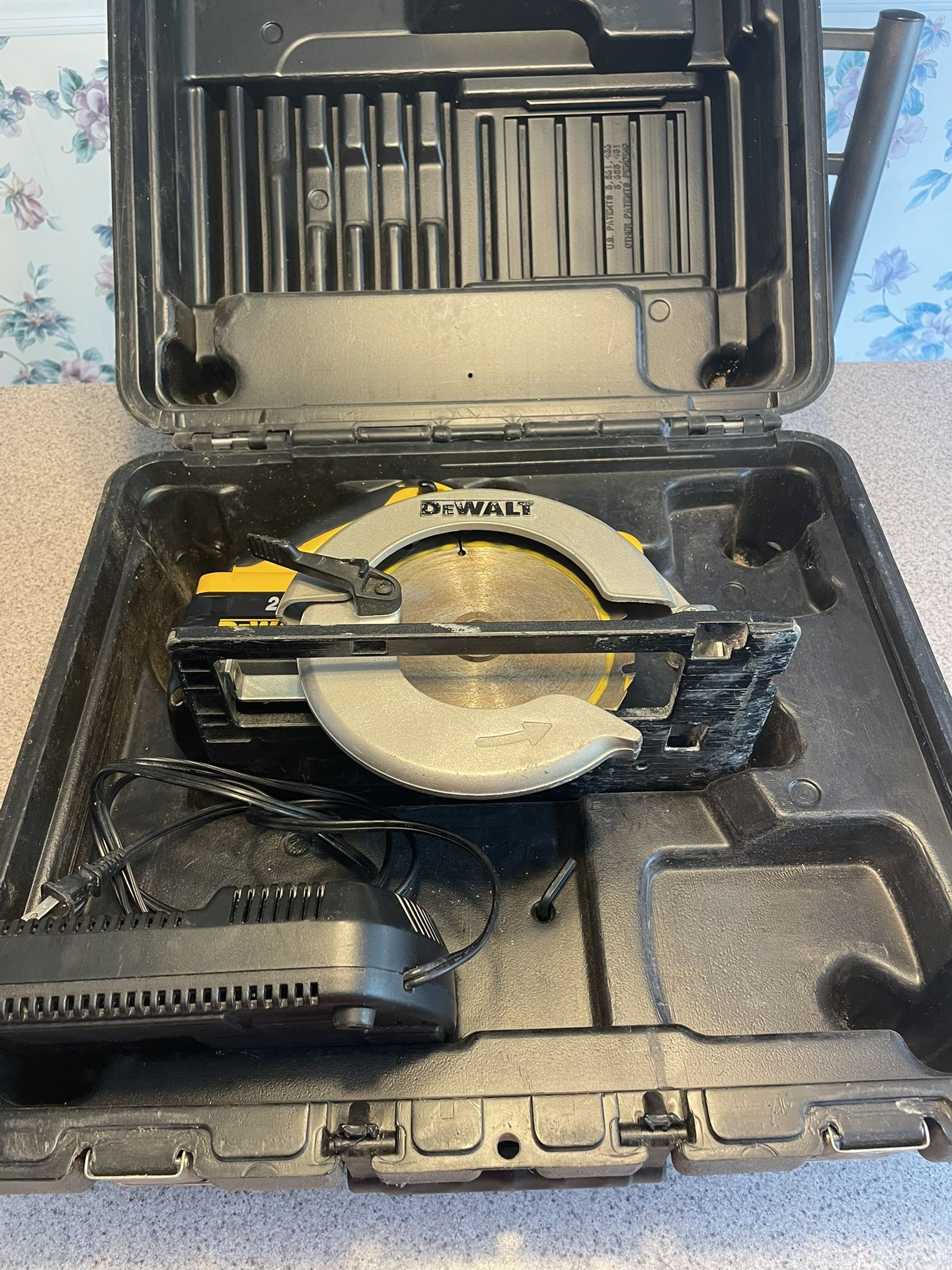 Dewalt Circular Saw