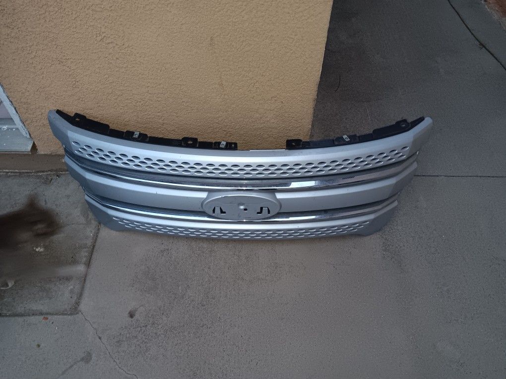 2015 Explorer Grill