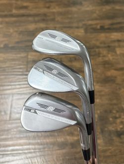 Titleist *Ping Callaway TaylorMade Nike Mizuno Cobra*