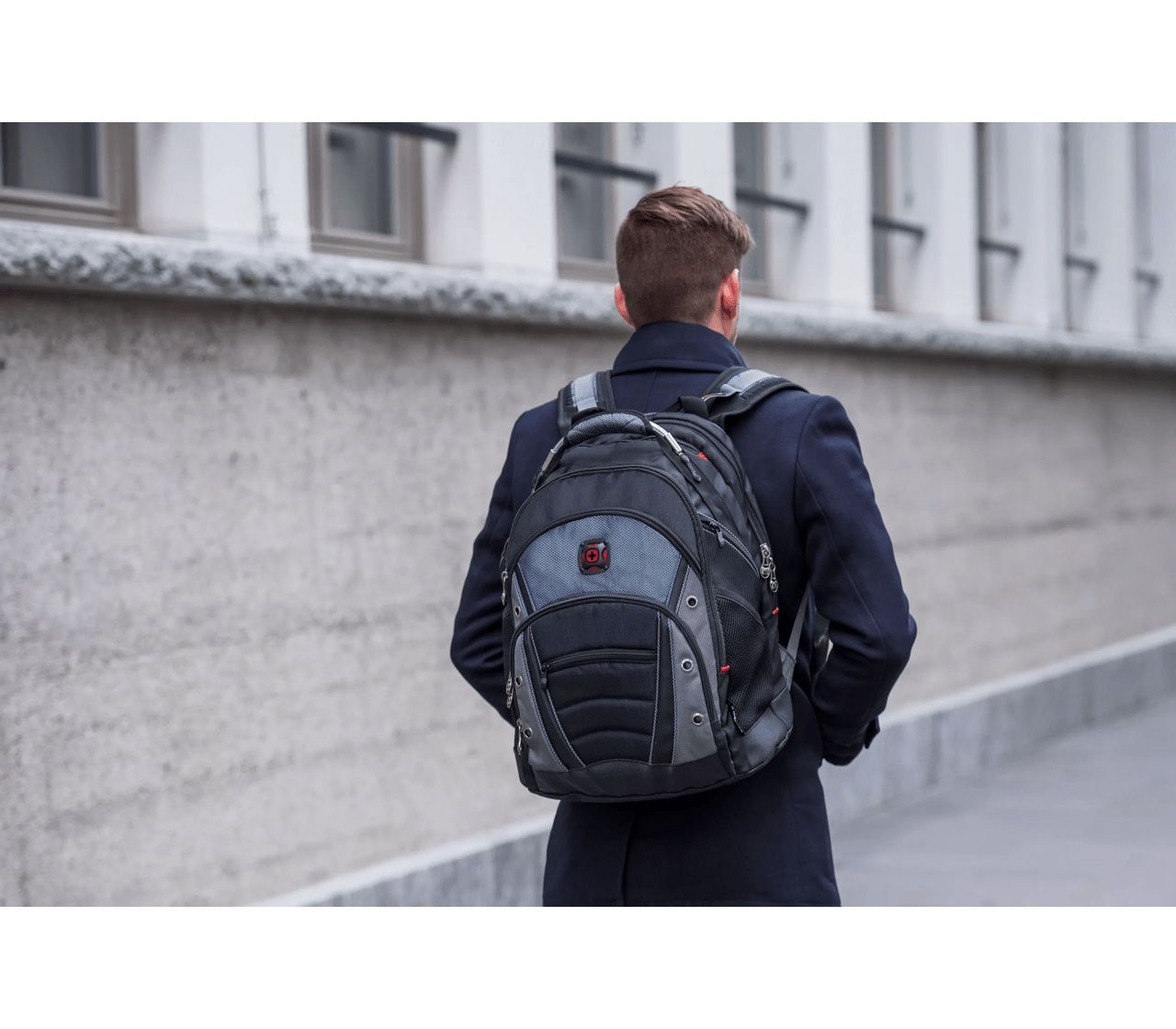 SwissGear - Synergy Backpack for 16" Laptop - Black/Gray
