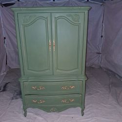 French Provincial Dresser