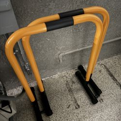 Random Gym Equipment 