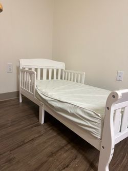Toddlers bed