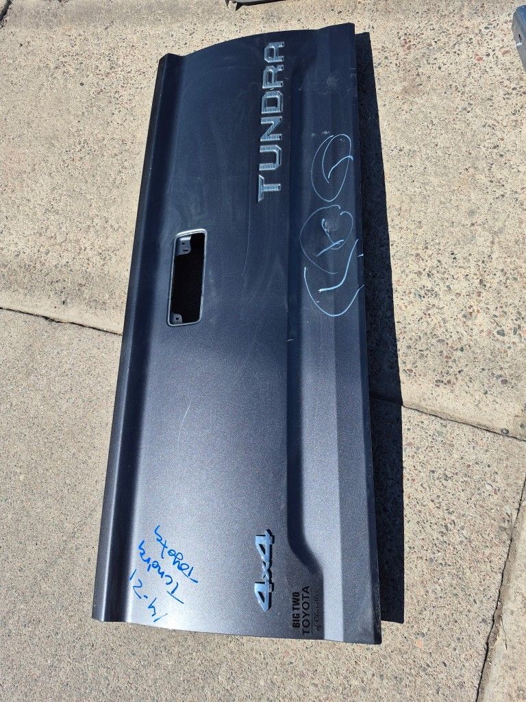 Toyota Tundra Tailgate Oem