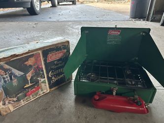 1973 Coleman stove