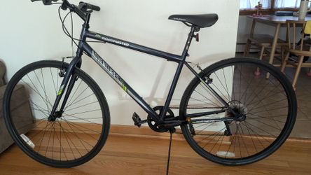 Roadmaster 700c Adventures Men's Hybrid Bike