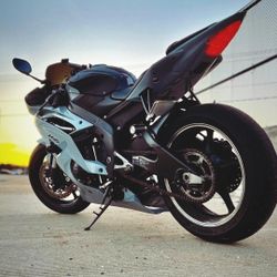 Yamaha R6 