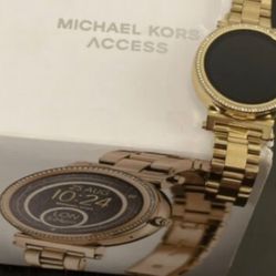 Michael Kors Access Watch