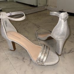 Andiamo Silver Heels Size 9