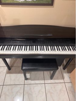 Yamaha Clavinova CVP-10 Piano