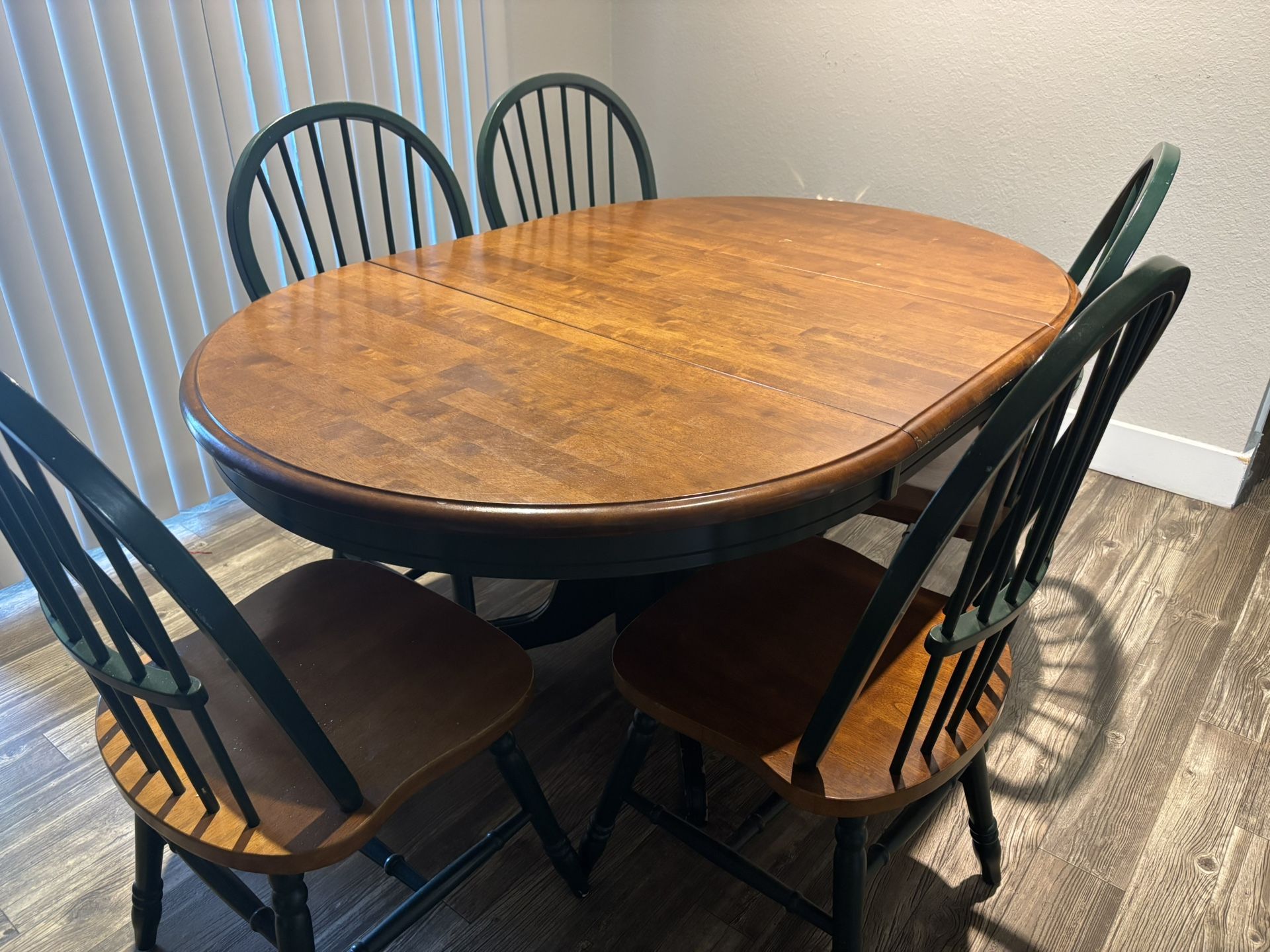โจ Solid Wood Dining Table Set (Table + 6 Chairs) โ $250 OBO โจ