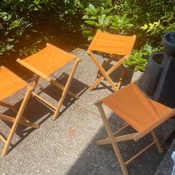 Very Cute Folding Stools /chairs Great For A Picnic Or Games 