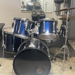 Tama Rockstar Drum Set 