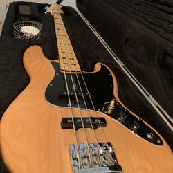 Squier Base