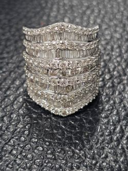 Lady's ring