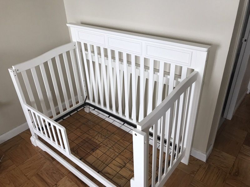 Nursery Smart Weston Convertible Crib