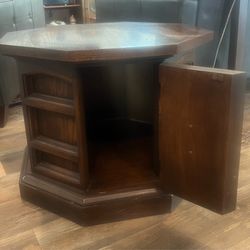 2 wooden end tables with storage $30 each or $50 for both