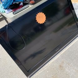 Tv With Remote  -Toshiba 