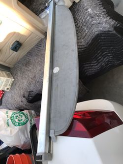 04-09 Prius trunk cover