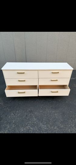 New White Six Drawer Dresser For Sale🏷️