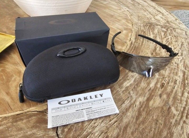 Oakley KATO Sunglasses