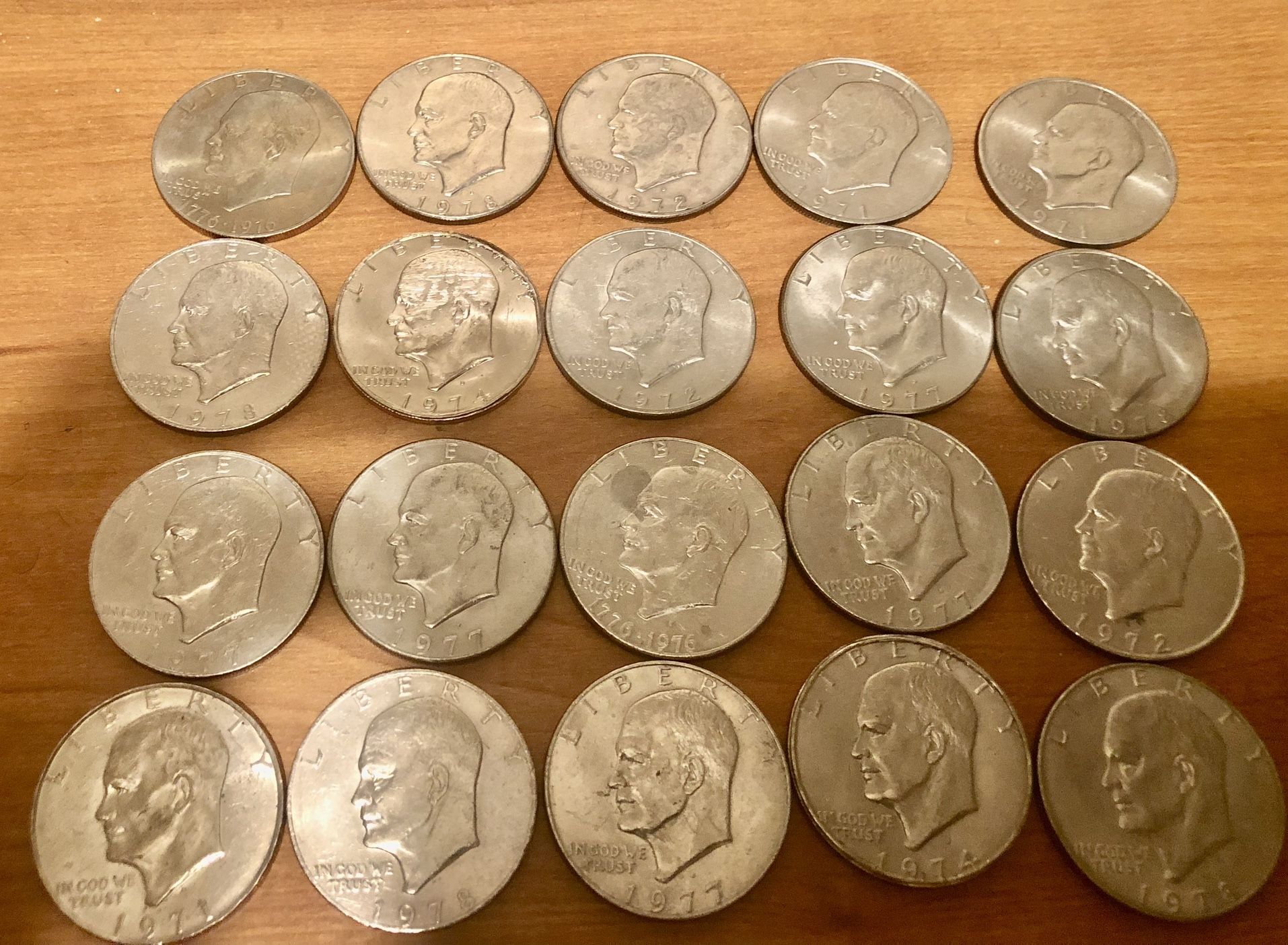 20 - Eisenhower dollars Circulated